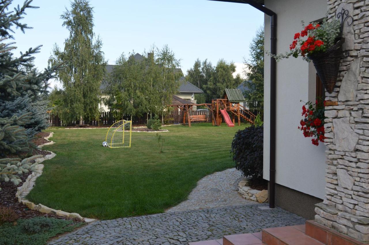 Zacisze Apartment Rozalin  Bagian luar foto