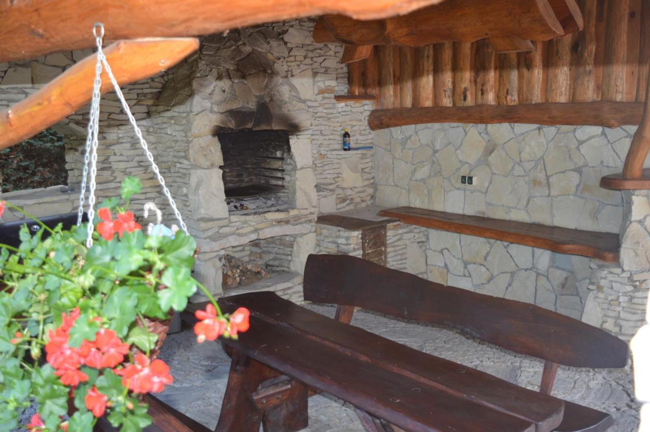 Zacisze Apartment Rozalin  Bagian luar foto