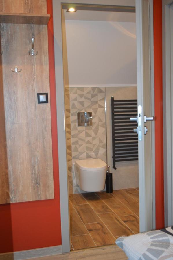Zacisze Apartment Rozalin  Bagian luar foto